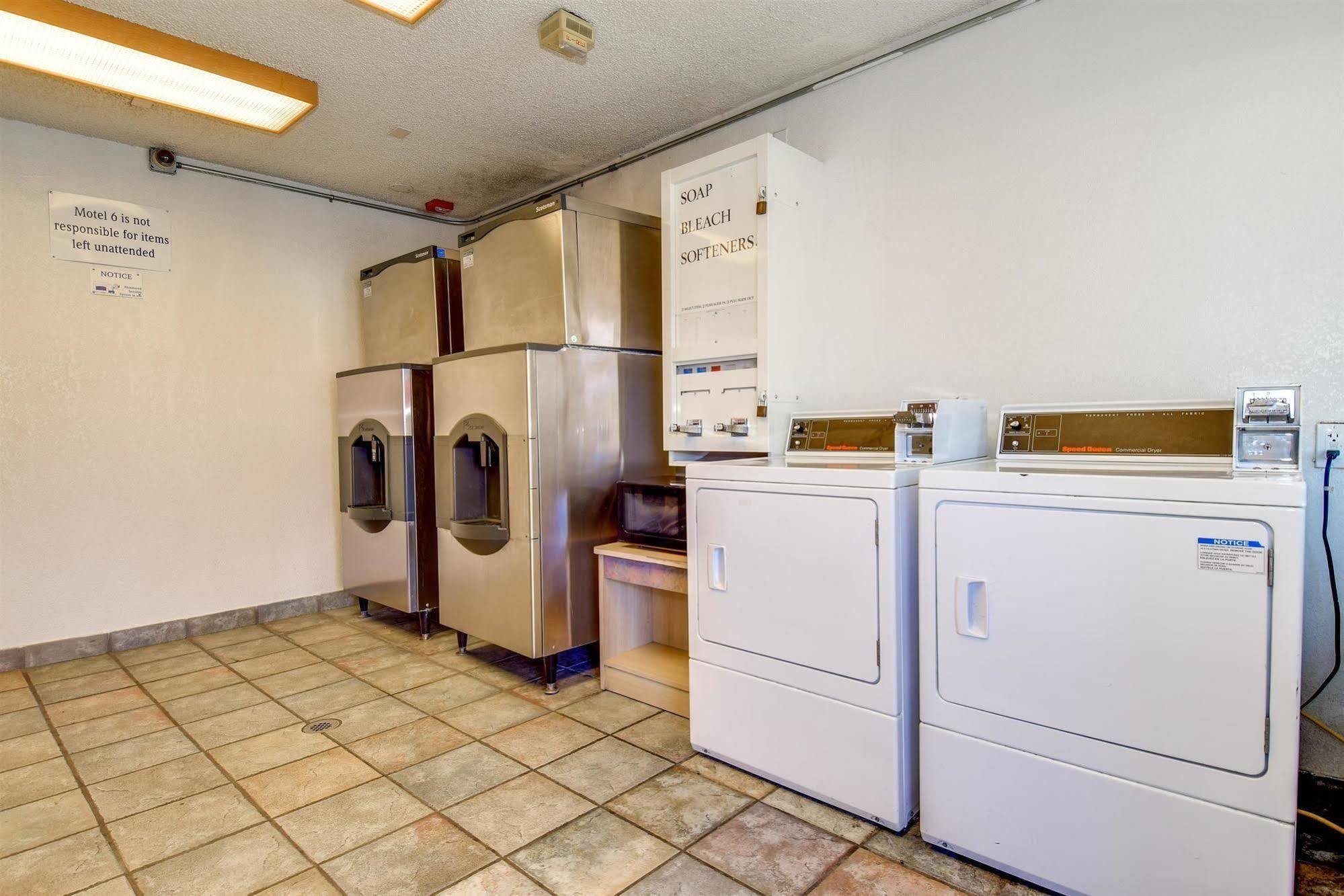 6-riverside, Ca - South Hotel 2*