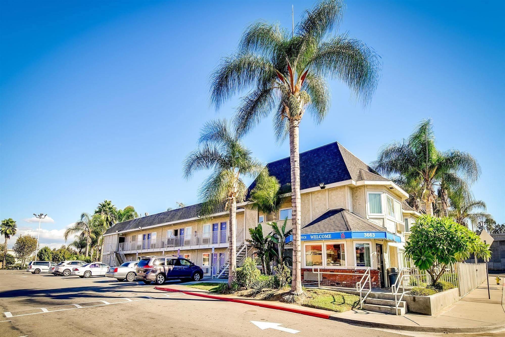 6-riverside, Ca - South Hotel 2*